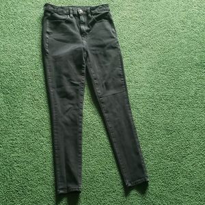 Black skinny jeans